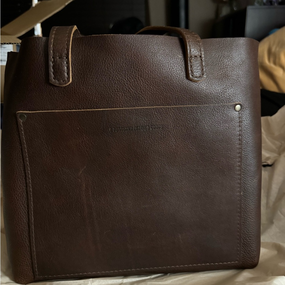Portland Leather Goods Viking Ginger Medium Classic Crossbody Tote Bag